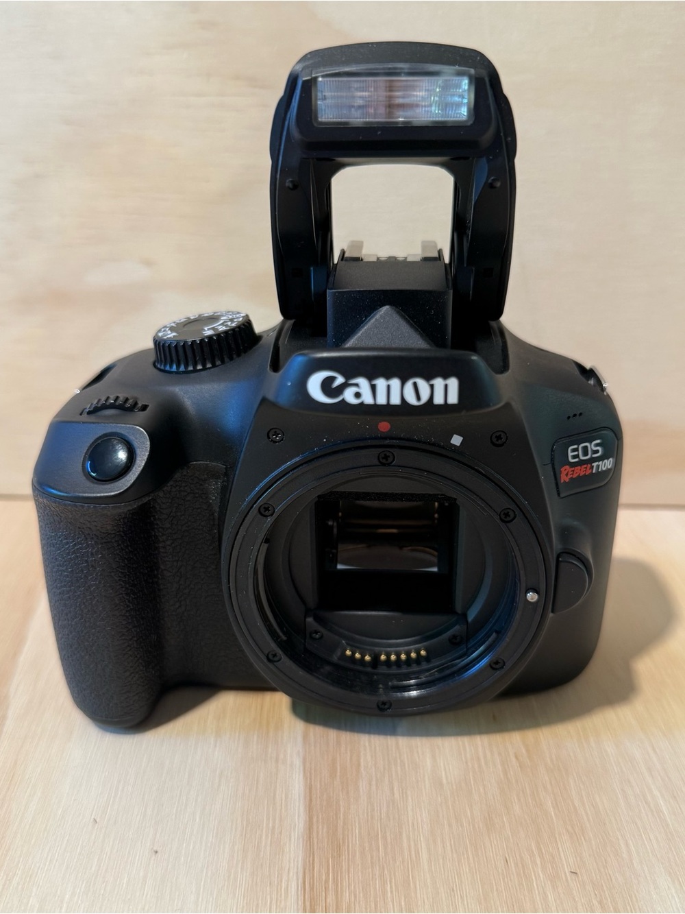 Canon EOS Rebel T100 18.0MP Digital SLR Camera Body Only Tested Good w/Charger!